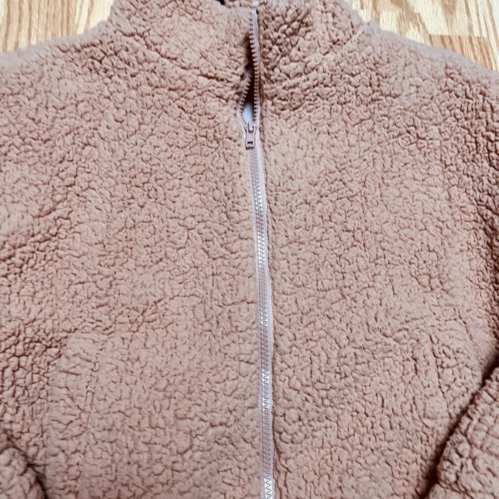 Runway 7 SzM Fuzzy Zip Up - Picture 2 of 10